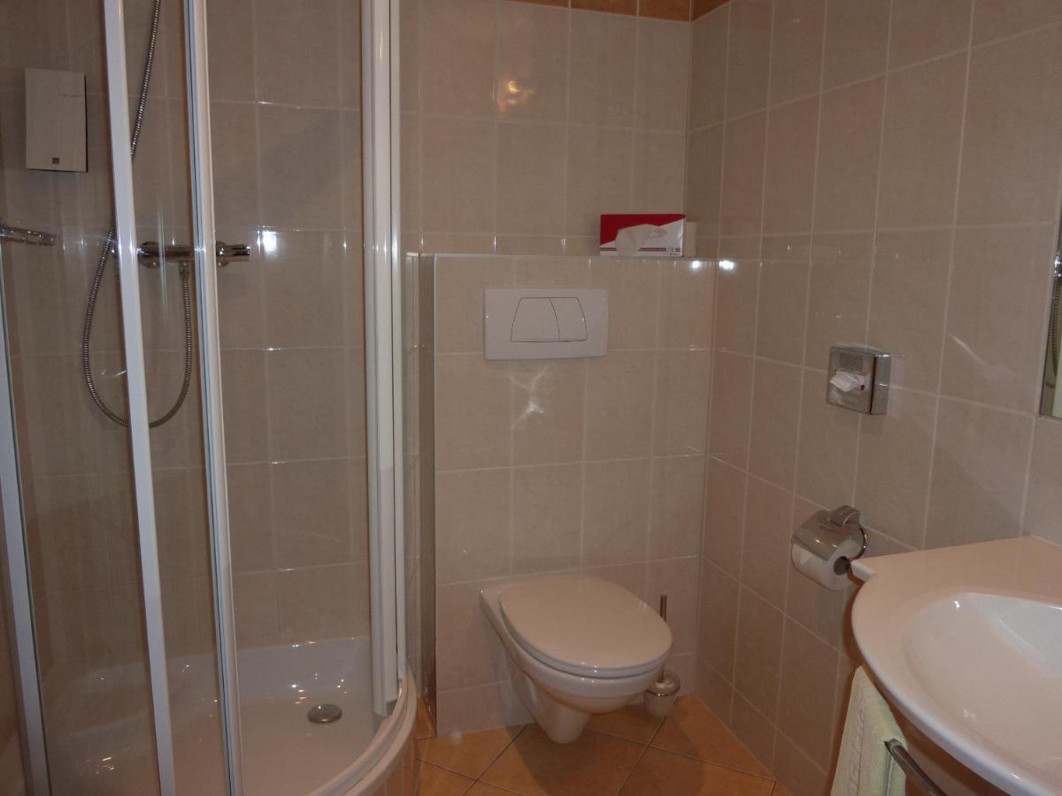 Hotel Strebersdorferhof Wien Zimmer foto